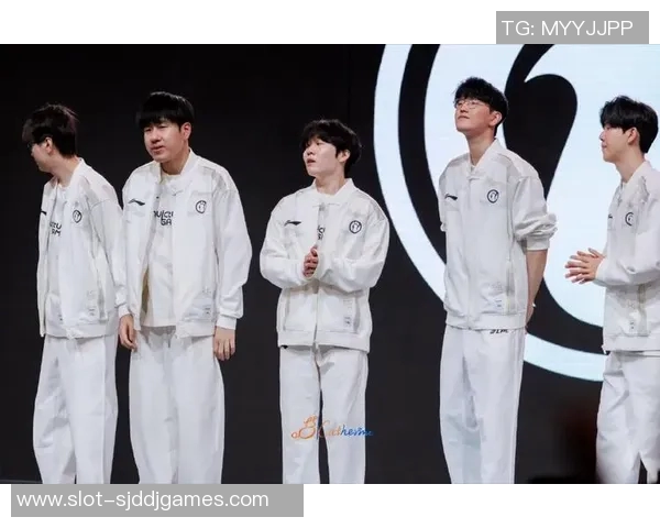 深入分析IG与FPX比赛后的技术细节与战术调整 深入分析IG与FPX比赛后的技术细节与战术调整