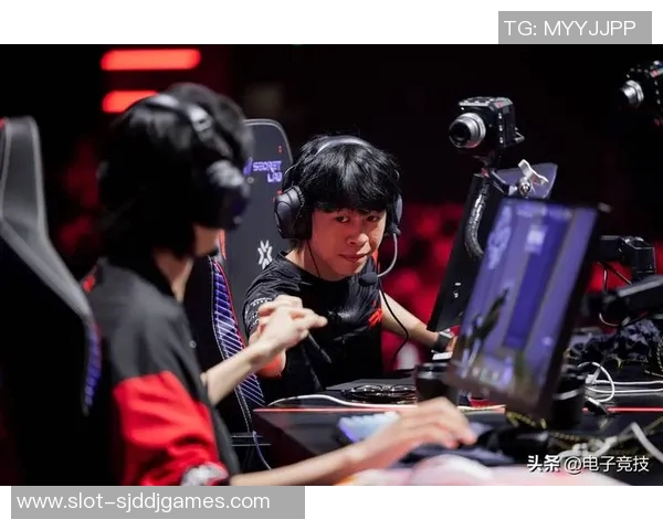 电竞比分职业联赛中FPX状态表现分析与未来发展展望